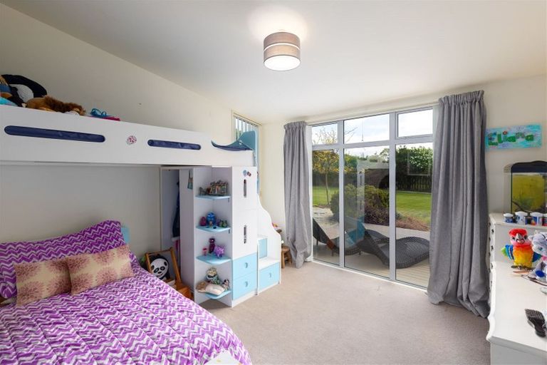 Photo of property in 57 Stonebridge Way, Prebbleton, 7604