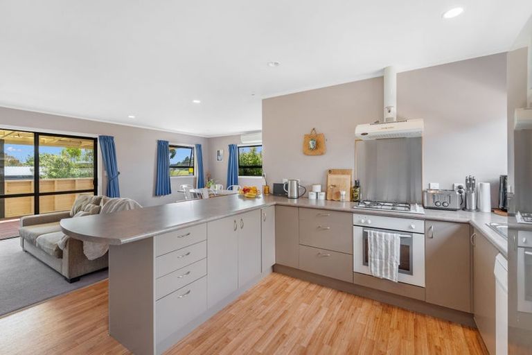 Photo of property in 2768 Martinborough Pirinoa Road, Pirinoa, Featherston, 5772