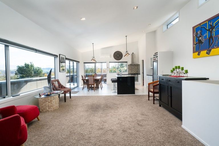 Photo of property in 35 Magnolia Rise, Waipahihi, Taupo, 3330