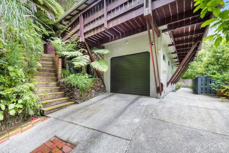 Photo of property in 14 Winchester Avenue, Pinehaven, Upper Hutt, 5019