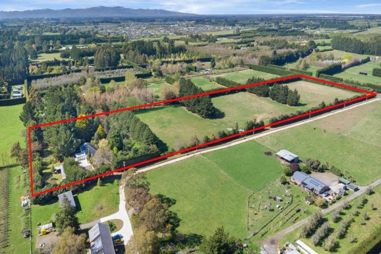 Photo of property in 442 Halkett Road, West Melton, Christchurch, 7671