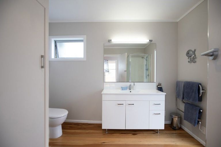 Photo of property in 100b Greenslade Road, Raglan, 3295