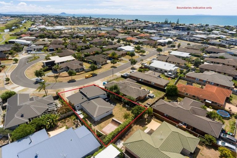 Photo of property in 17 Sarah Place, Papamoa Beach, Papamoa, 3118