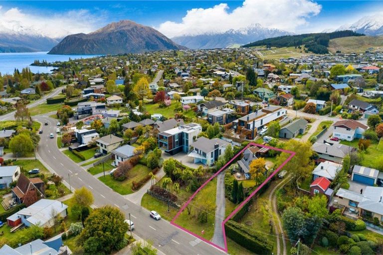 Photo of property in 165 Plantation Road, Wanaka, 9305