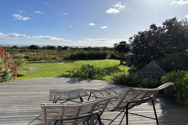 Photo of property in 23 Rodney Avenue, Te Horo Beach, Otaki, 5581