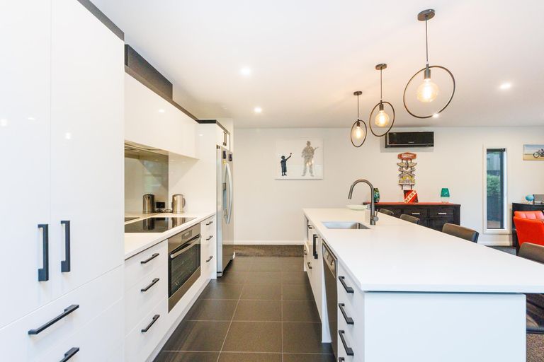 Photo of property in 135 Atawhai Road, Fitzherbert, Palmerston North, 4410