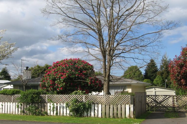 Photo of property in 25 Joanne Crescent, Pukehangi, Rotorua, 3015