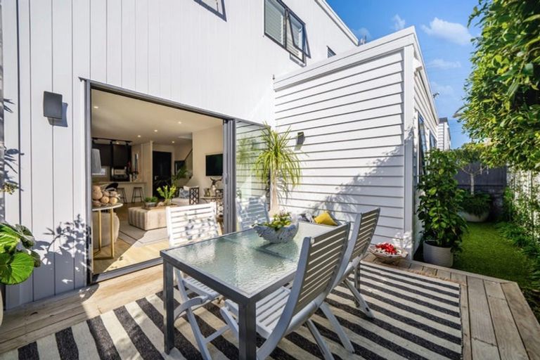 Photo of property in 30b Francis Street, Hauraki, Auckland, 0622