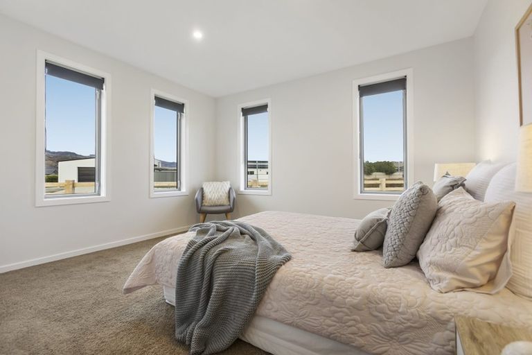 Photo of property in 37 Missy Crescent, Mount Pisa, Cromwell, 9383