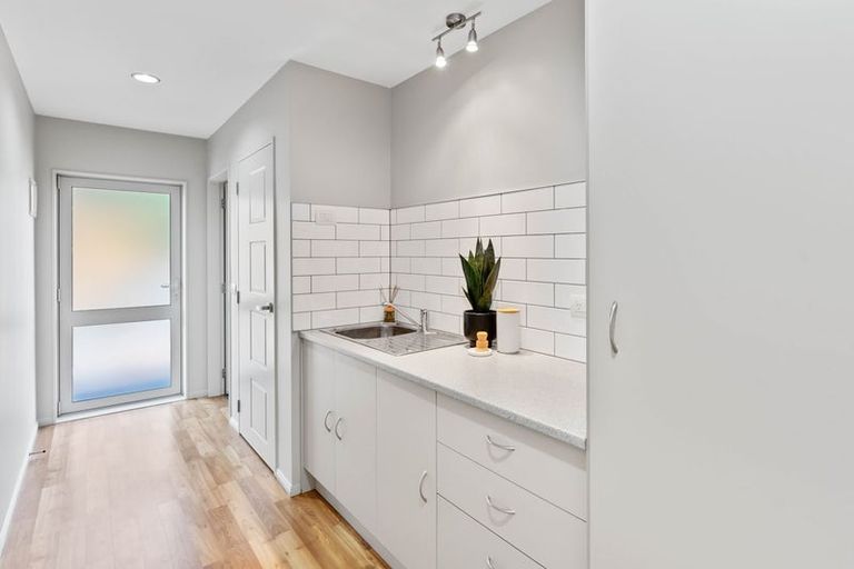 Photo of property in 158 Raumati Road, Raumati Beach, Paraparaumu, 5032