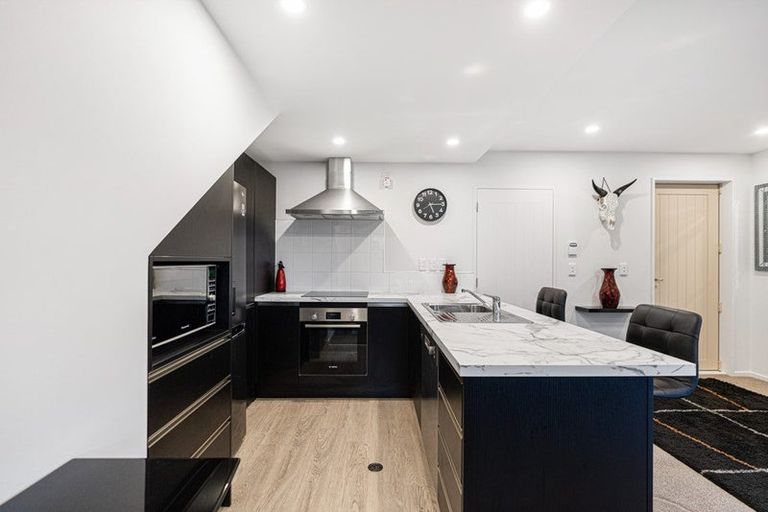 Photo of property in 74a Packe Street, Edgeware, Christchurch, 8013