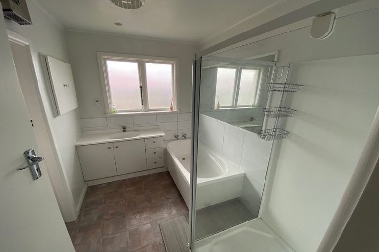 Photo of property in 3 Sandringham Place, Bryndwr, Christchurch, 8053