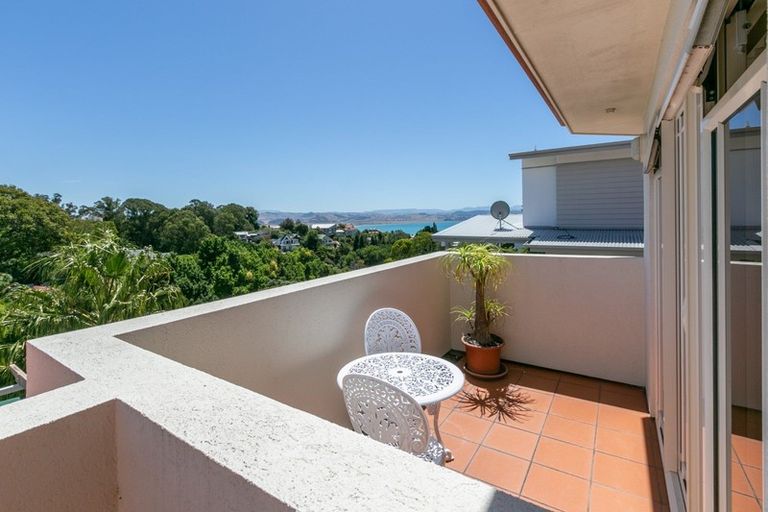 Photo of property in 8 Selwyn Road, Hospital Hill, Napier, 4110