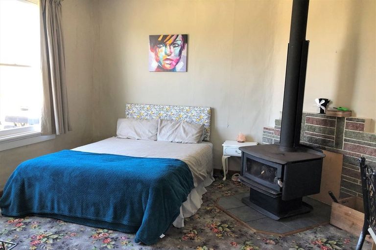 Photo of property in 48 Burns Street, Milton, 9220