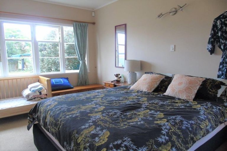 Photo of property in 5 Russell Street, Waterloo, Lower Hutt, 5011