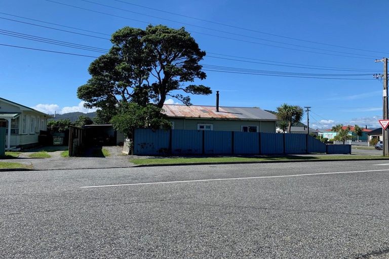 Photo of property in 42 Blake Street, Blaketown, Greymouth, 7805
