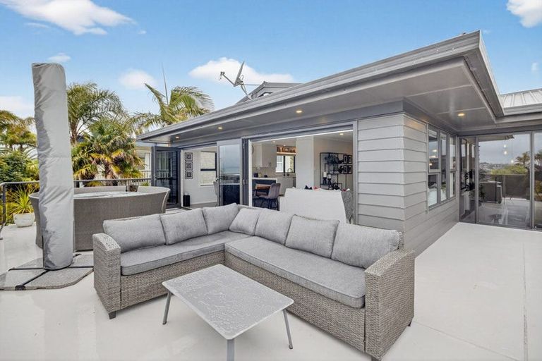 Photo of property in 16 Clyside Avenue, Half Moon Bay, Auckland, 2012