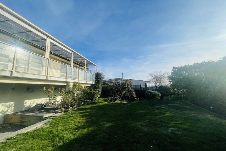 Photo of property in 46 Cannon Hill Crescent, Mount Pleasant, Christchurch, 8081