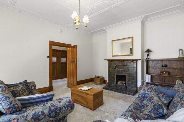 Photo of property in 239 Bay View Road, Saint Clair, Dunedin, 9012