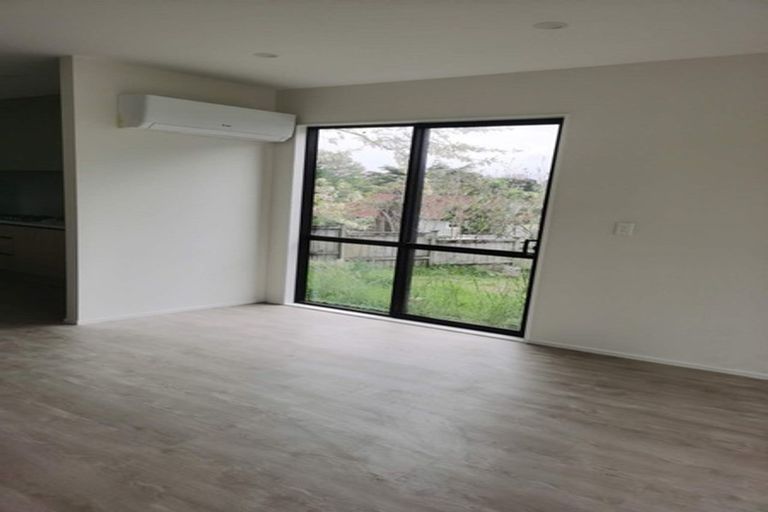 Photo of property in 22e Tui Crescent, Manurewa, Auckland, 2102