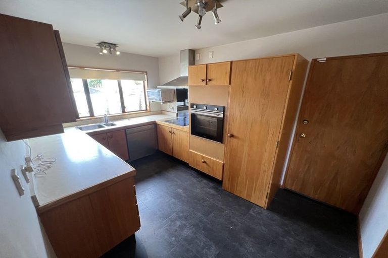 Photo of property in 2/10 Paeroa Street, Newtown, Wellington, 6021