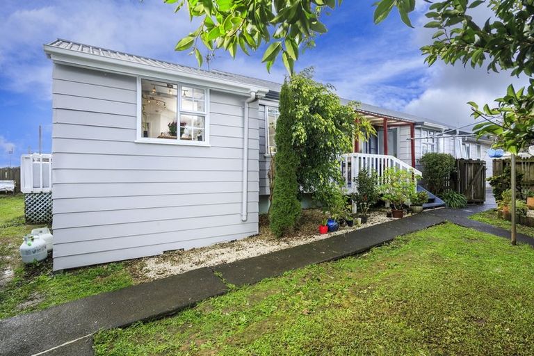 Photo of property in 59 Barbados Drive, Unsworth Heights, Auckland, 0632