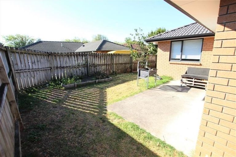 Photo of property in 77 Mountain Road, Mangere Bridge, Auckland, 2022
