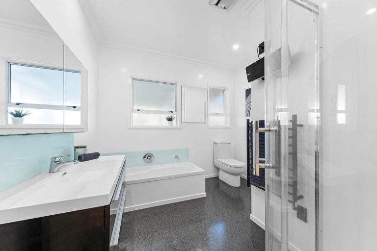 Photo of property in 29 Curtis Street, Okato, 4335