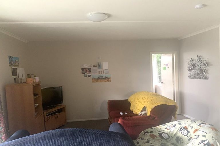 Photo of property in 8 Auburn Avenue, Upper Riccarton, Christchurch, 8041