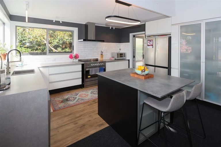 Photo of property in 184 Kawaha Point Road, Kawaha Point, Rotorua, 3010