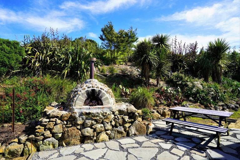 Photo of property in 747 Three Mile Bush Road, Ruatangata West, Kamo, 0185