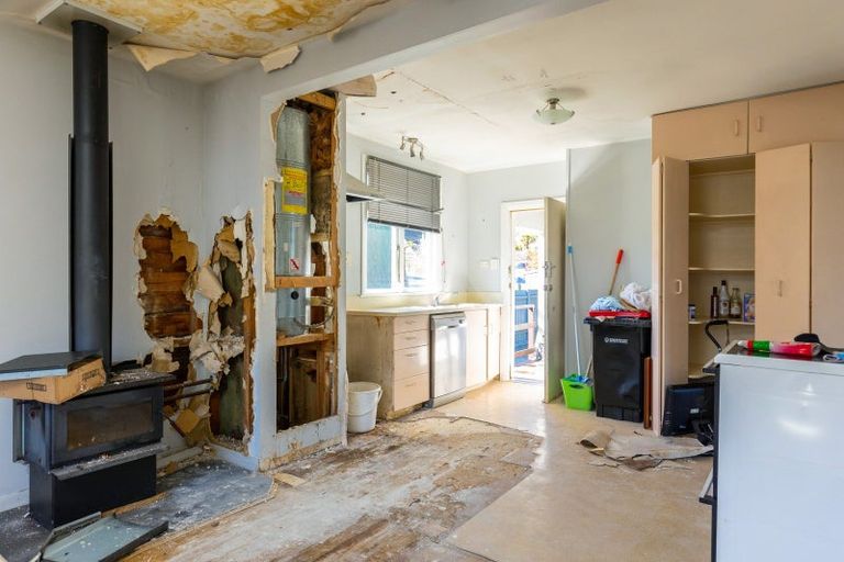 Photo of property in 49 Hampden Street, Picton, 7220