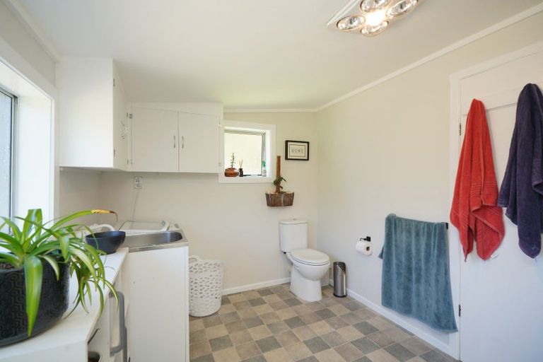 Photo of property in 18 Mahuri Road, Otatara, Invercargill, 9879