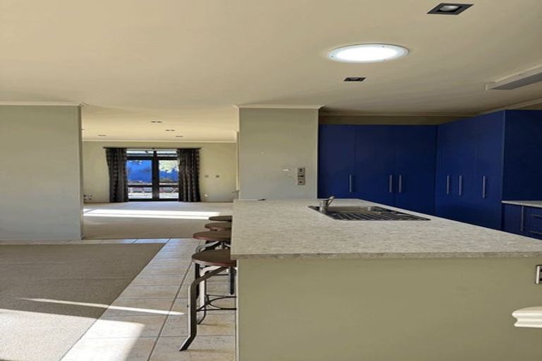 Photo of property in 127 Victoria Street, Cambridge, 3434