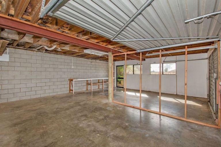 Photo of property in 16 Magnolia Avenue, Te Kamo, Whangarei, 0112