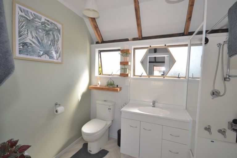 Photo of property in 2/506 Devonport Road, Tauranga South, Tauranga, 3112