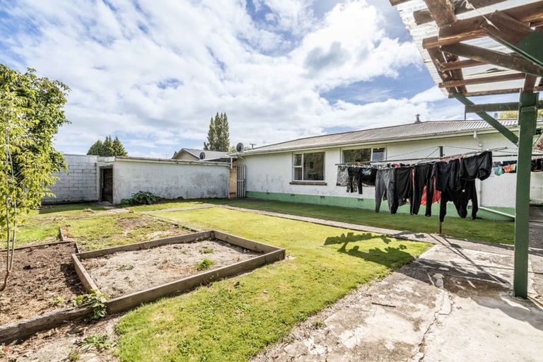 Photo of property in 65 Robertson Street, Gore, 9710