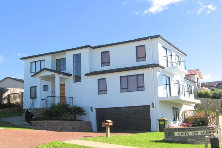 Photo of property in 71 San Valentino Drive, Henderson, Auckland, 0612