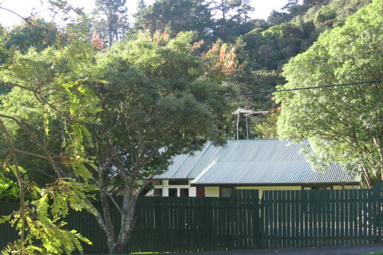 Photo of property in 93 Kamahi Street, Stokes Valley, Lower Hutt, 5019