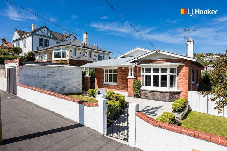 Photo of property in 214 Musselburgh Rise, Andersons Bay, Dunedin, 9013