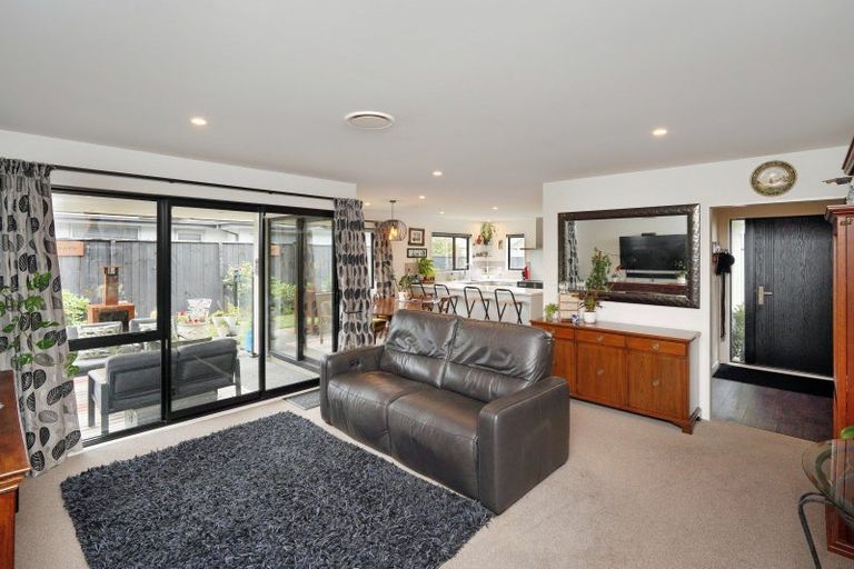 Photo of property in 11 Brantholme Place, Rangiora, 7400