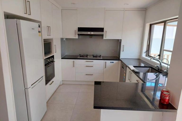 Photo of property in 40 Tudor Road, Henderson, Auckland, 0610