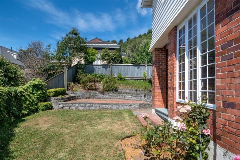 Photo of property in 118 Wellington Street, Picton, 7220