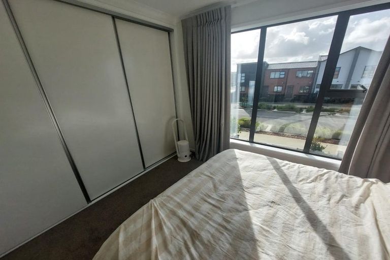 Photo of property in 47 Manarini Road, Westgate, Auckland, 0614