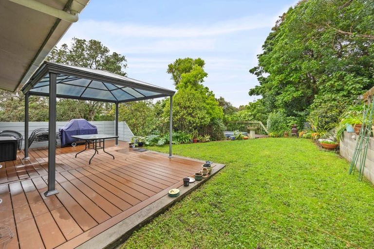 Photo of property in 37 Haseler Crescent, Howick, Auckland, 2014