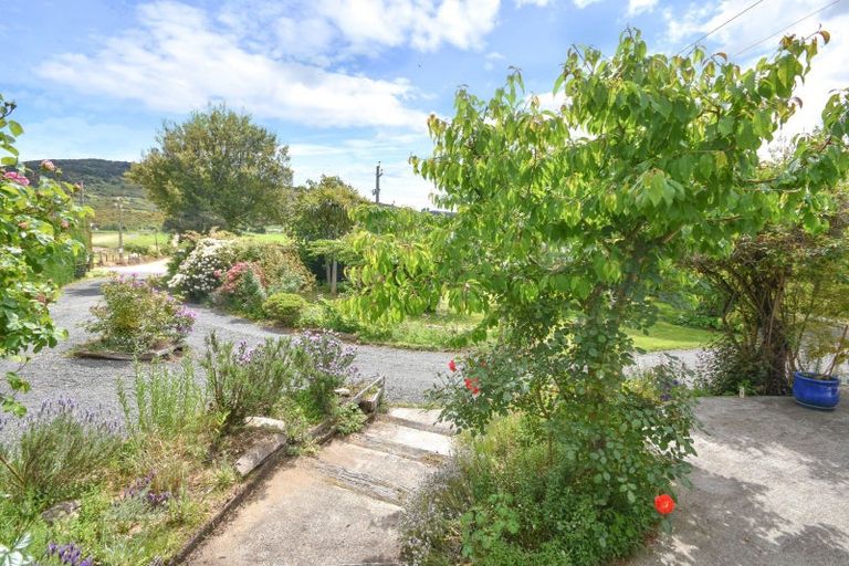 Photo of property in 407 Outram-mosgiel Road, North Taieri, Outram, 9073