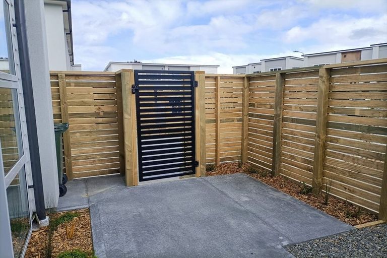 Photo of property in 1119a High Street, Taita, Lower Hutt, 5011