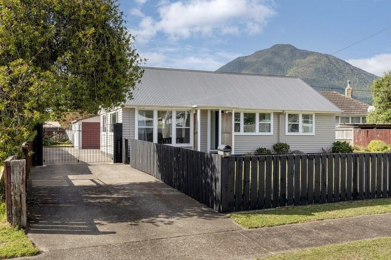 Photo of property in 16 Robinson Street, Kawerau, 3127