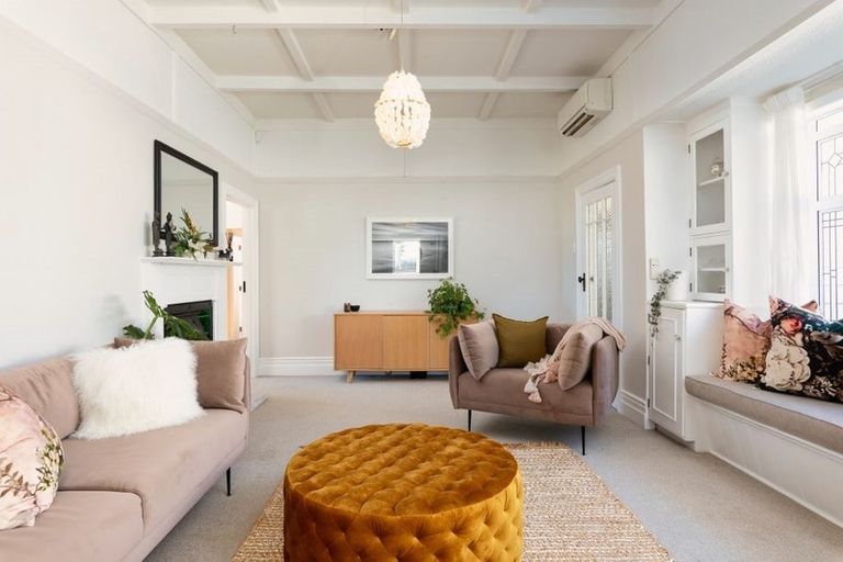 Photo of property in 81a Rangatira Road, Beach Haven, Auckland, 0626