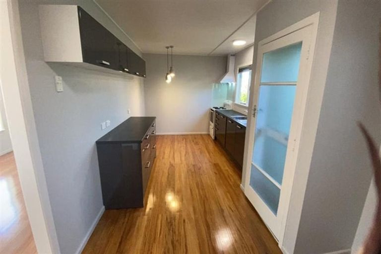 Photo of property in 913 Heretaunga Street East, Parkvale, Hastings, 4122